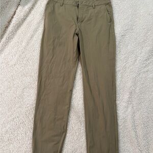 Quince Men's Khaki Chinos